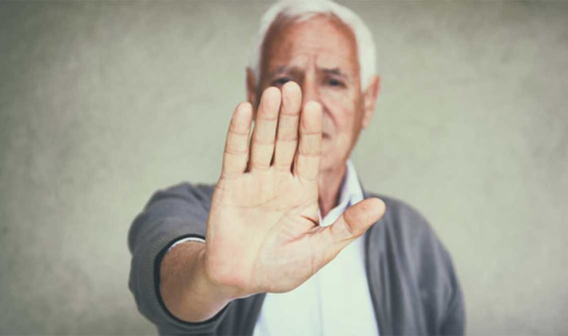 4 Ways You Hurt Your Growing Old Parents