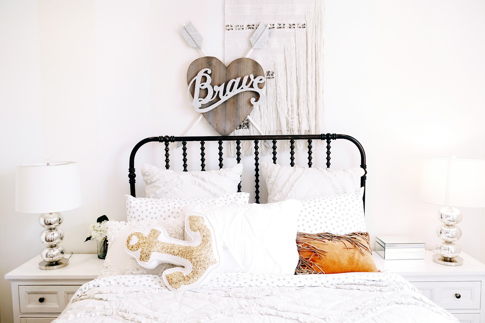 A Silver Amore – Short Term – Standard Room – Twin Sharing