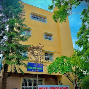 Holistic Residential Care & Specialized Support at Royal Senior Homes